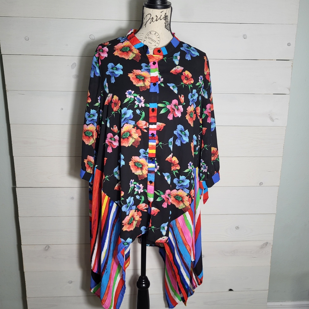 Slim Factor Tunic Top Floral Stripes BOHO Abstract Button Down Shirt.